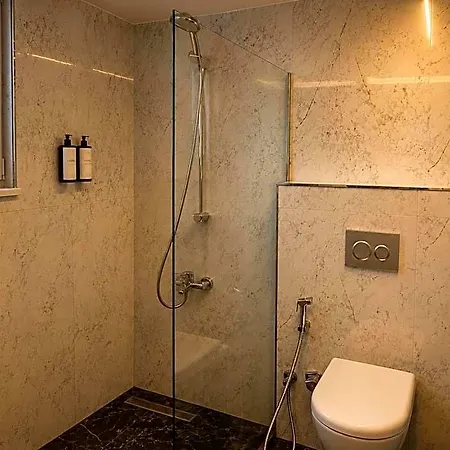 Lumiera Hotel 4*