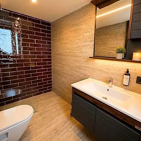 Hotel Lumiera 4*